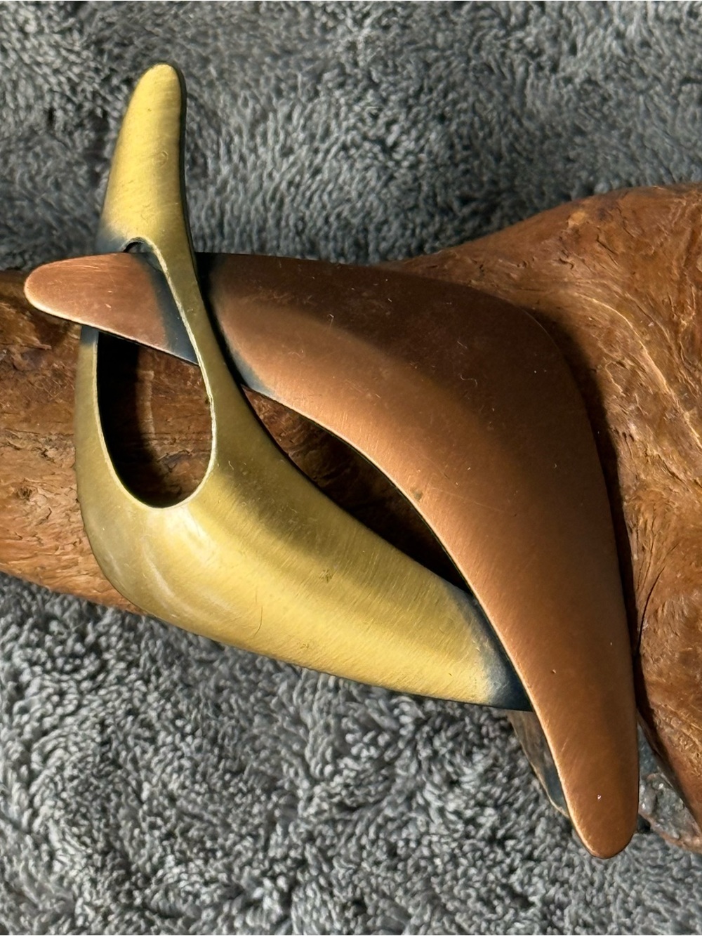 Vintage Kim Craftsmen modernist copper and brass boomerang pin, signed. MCM - Picture 4 of 10